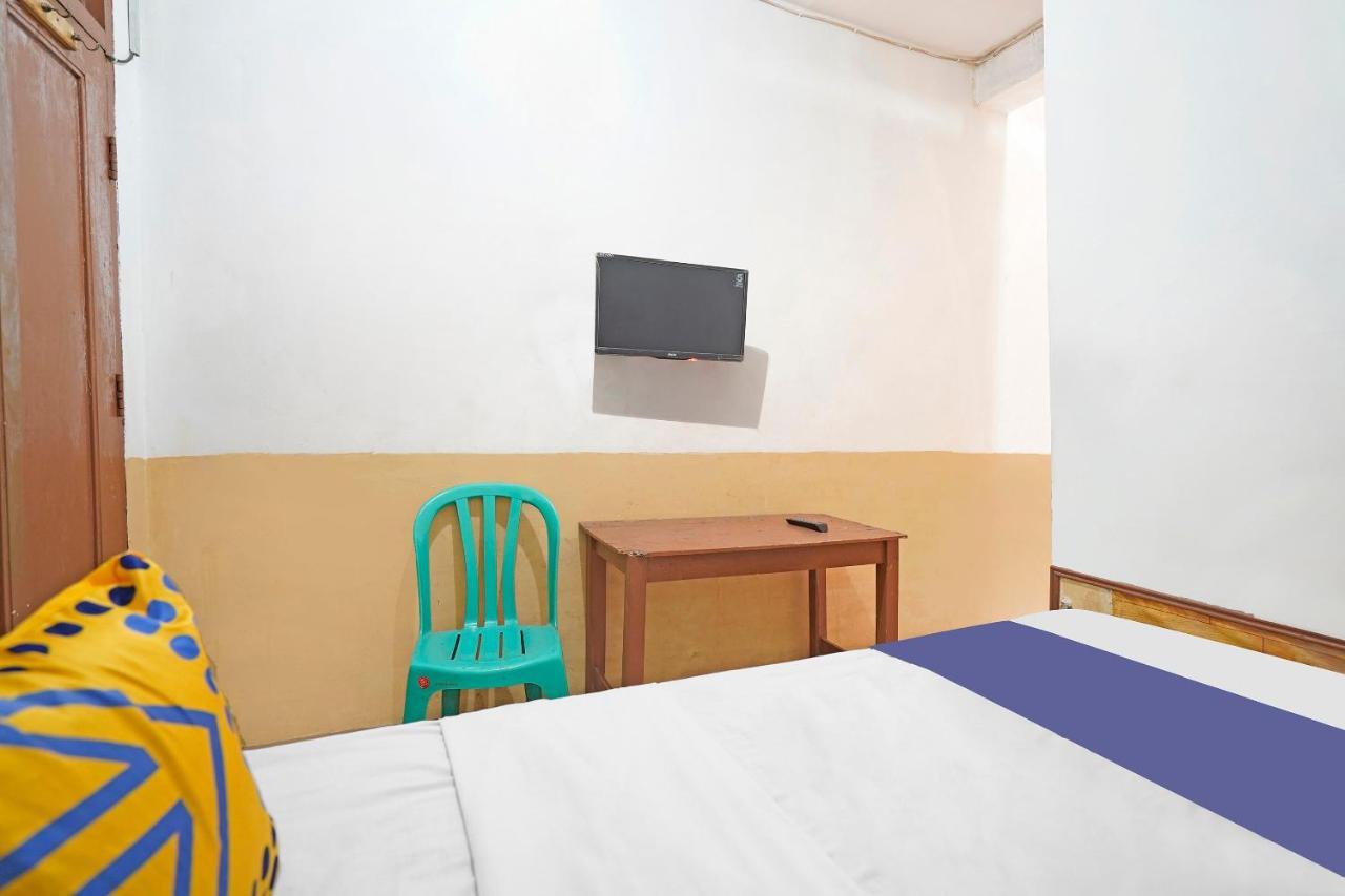 Spot On 91444 Hotel Arimbi Μπαντούνγκ Εξωτερικό φωτογραφία