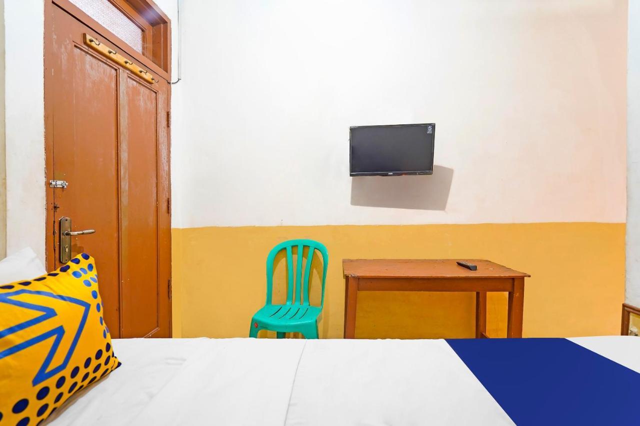 Spot On 91444 Hotel Arimbi Μπαντούνγκ Εξωτερικό φωτογραφία