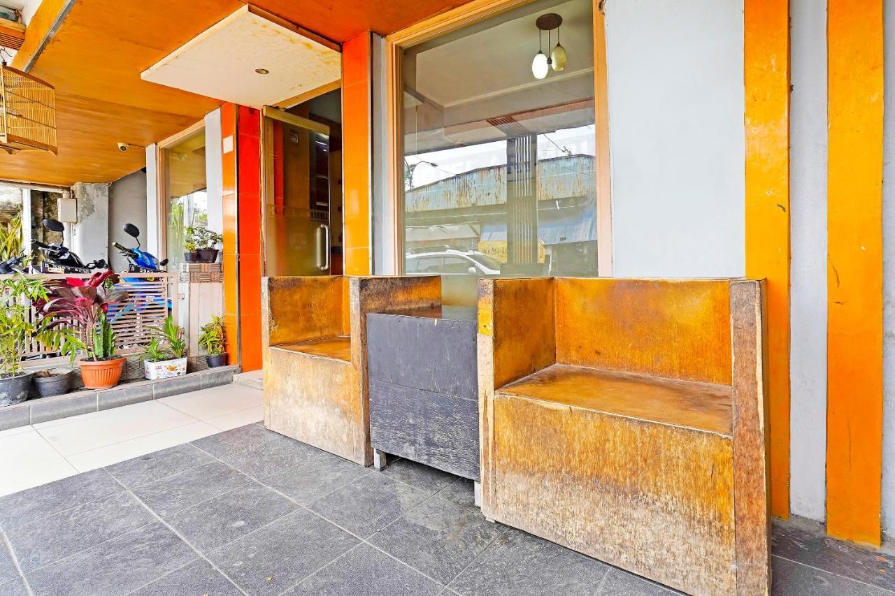 Spot On 91444 Hotel Arimbi Μπαντούνγκ Εξωτερικό φωτογραφία